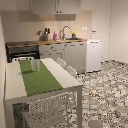 Mira Apartment